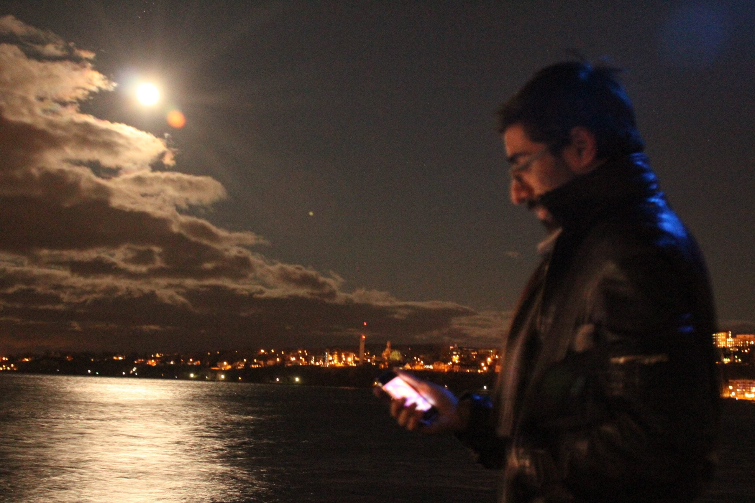 Read more about the article Invisible Places, Claudio Bueno